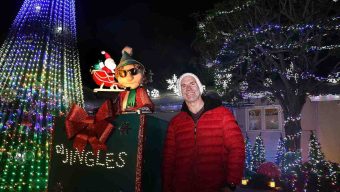 Lights on Display is a 15-minute spectacular featuring animatronics in Sherman Oaks