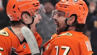 Ducks defeat Stars to halt 9-game losing streak