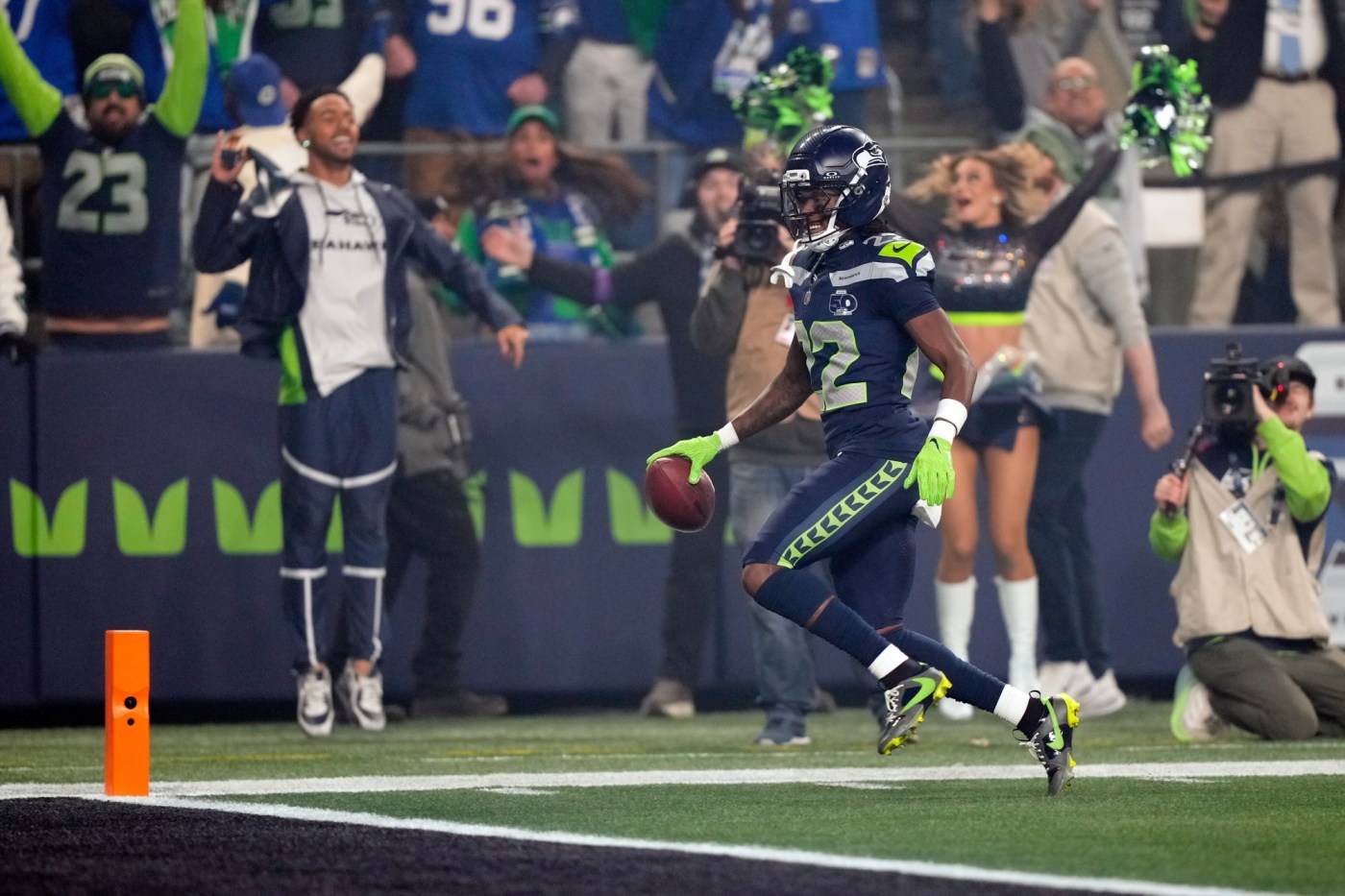 Seahawks dominate 49ers, advance to NFC title game
