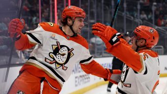 Streaky Ducks beat Kraken for 6th straight win