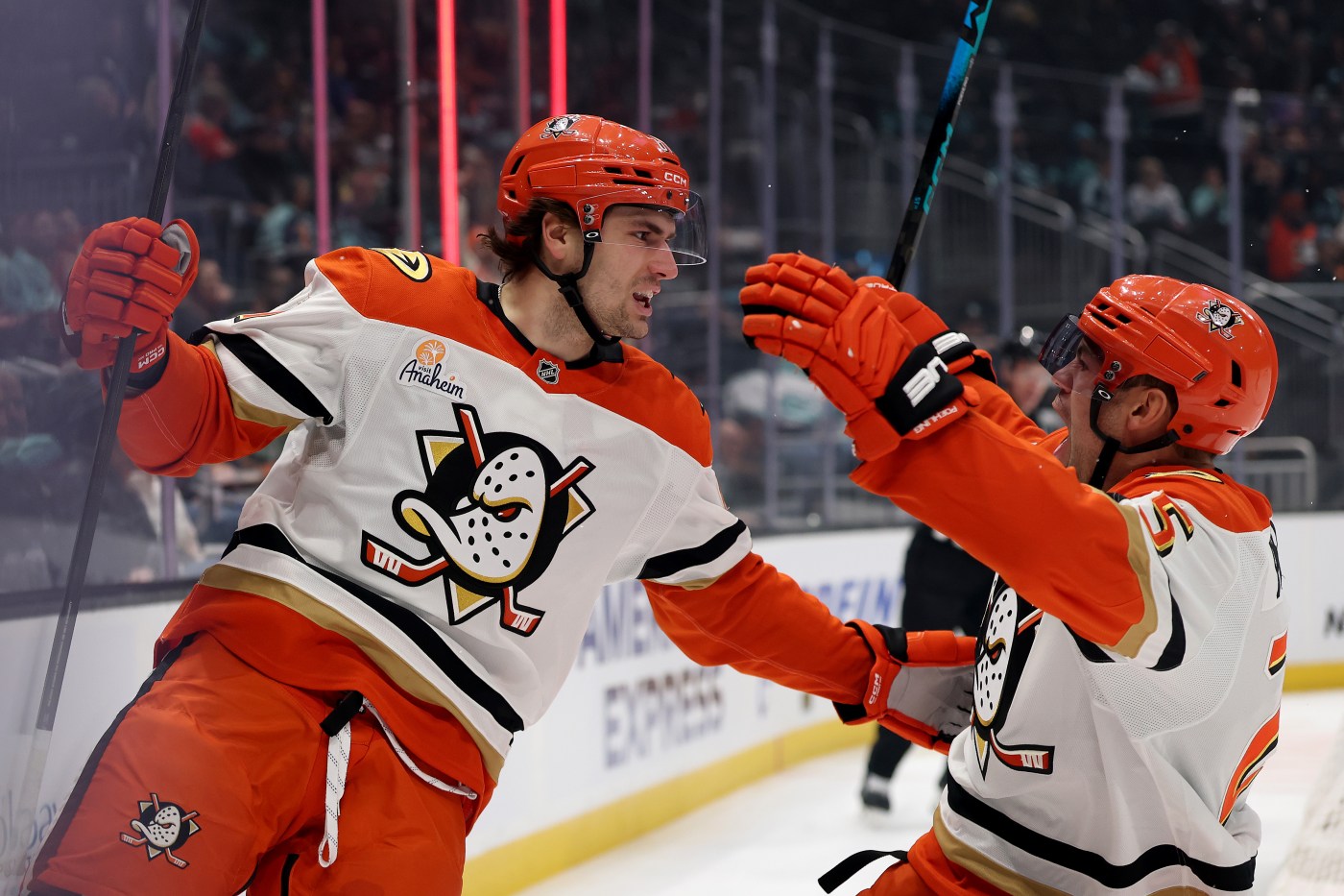Streaky Ducks beat Kraken for 6th straight win
