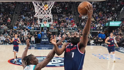 James Harden, Kawhi Leonard lead surging Clippers past Hornets