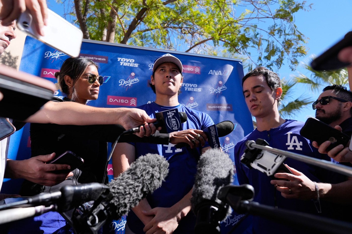 Sho and go: After two-way day in Dodgers camp, Shohei Ohtani packs for Japan