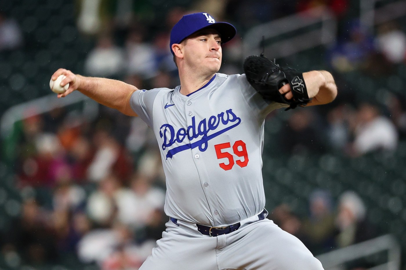 Dodgers re-sign reliever Evan Phillips, expect his return in July