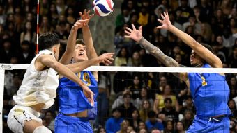 No. 1 UCLA men’s volleyball rallies to beat No. 2 Long Beach State in rematch of NCAA final