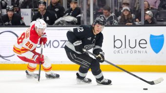 Kings snap 5-game skid in win over Flames