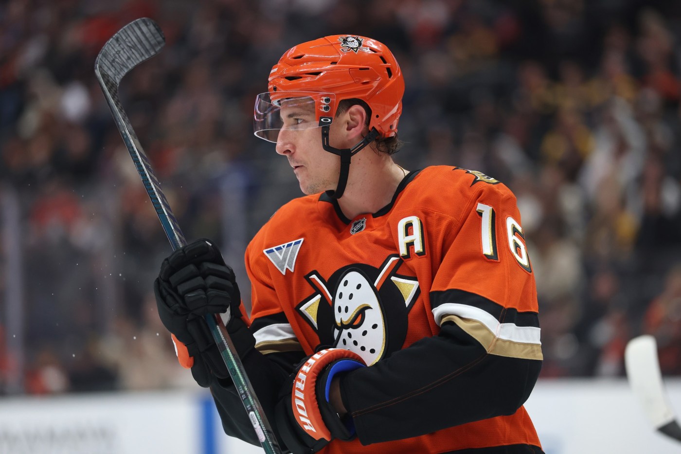Ducks send Ryan Strome to Flames for draft pick in deadline deal
