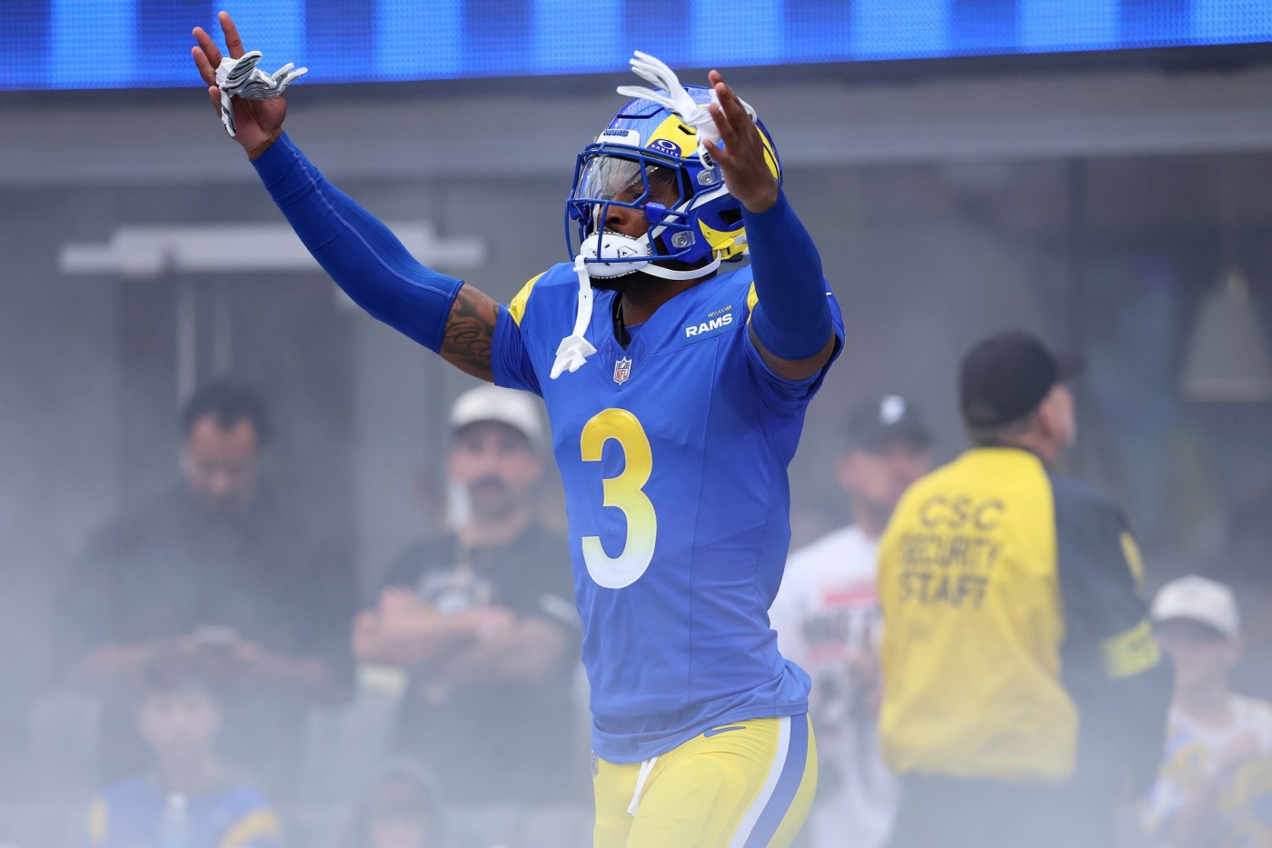Rams keep safety Kam Curl with a 3-year deal