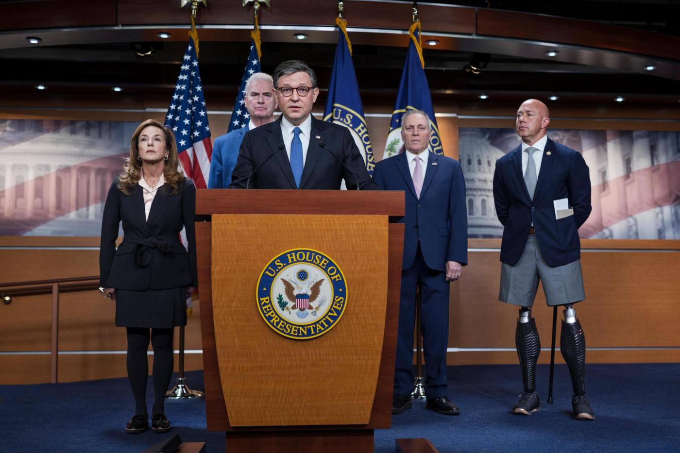 These lawmakers were shaped by combat after 9/11. Now they’re grappling with a new Mideast war